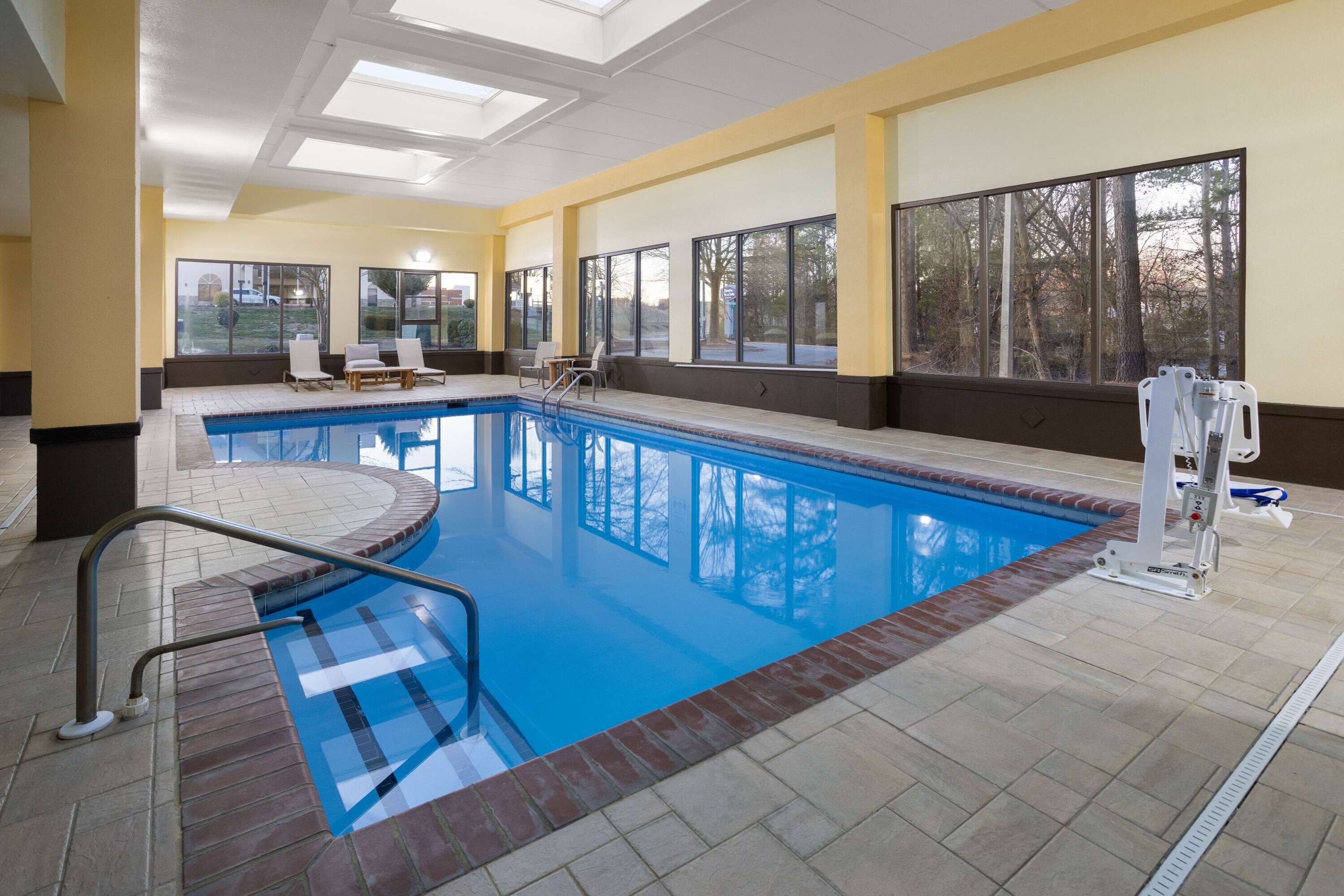 Pool - indoor | La Quinta Inn & Suites by Wyndham Mooresville