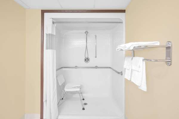  - Days Inn Fayetteville - I-49, Exit 62