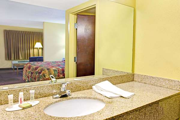  - Super 8 Motel Dania Beach