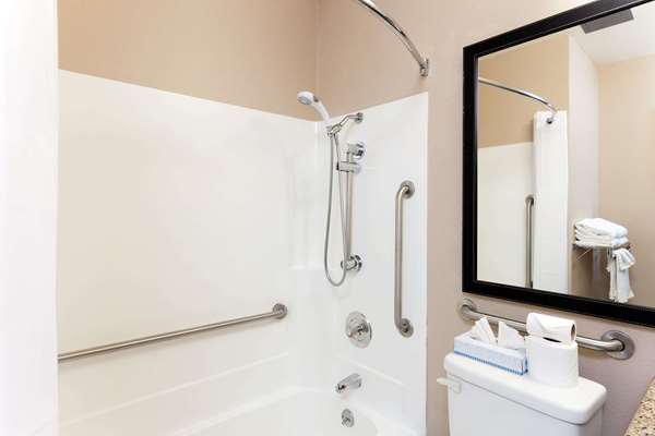  - Days Inn Mission Valley San Diego