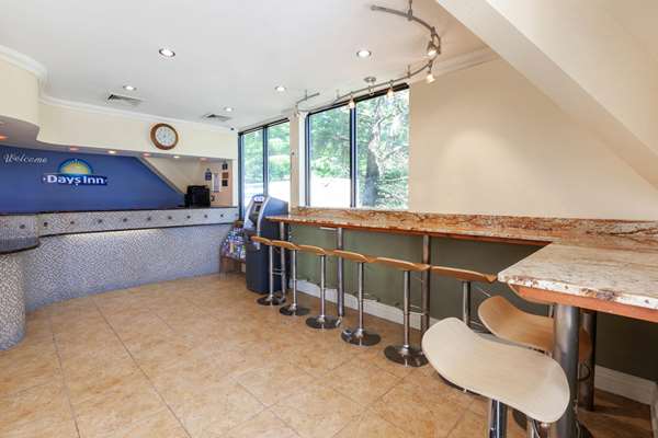  - Days Inn Nanuet - I-87, Exit 14