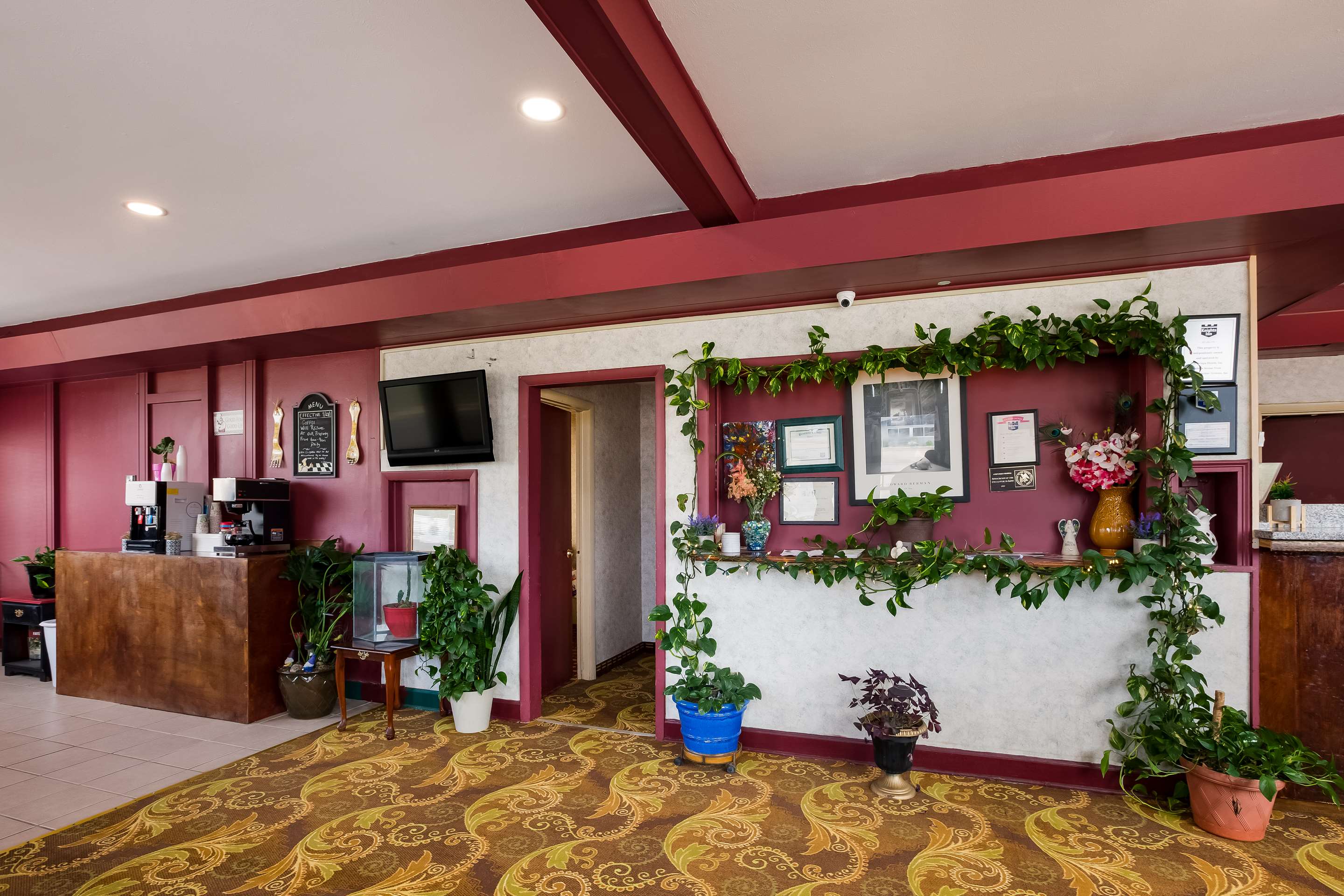 Lobby | Knights Inn Fayetteville - Fort Bragg