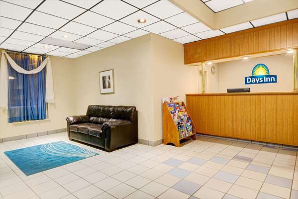  - Days Inn Southington - I-84, Exit 32
