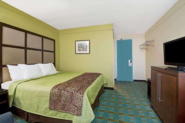  - Days Inn Southington - I-84, Exit 32