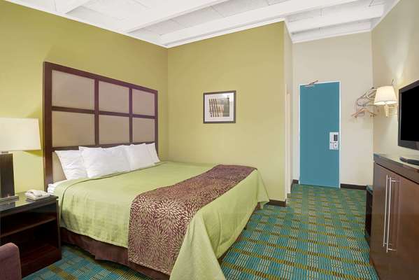  - Days Inn Southington - I-84, Exit 32