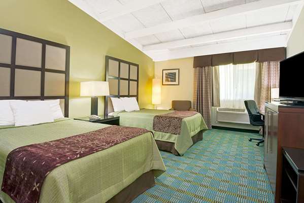  - Days Inn Southington - I-84, Exit 32