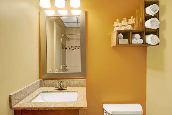  - Days Inn Southington - I-84, Exit 32