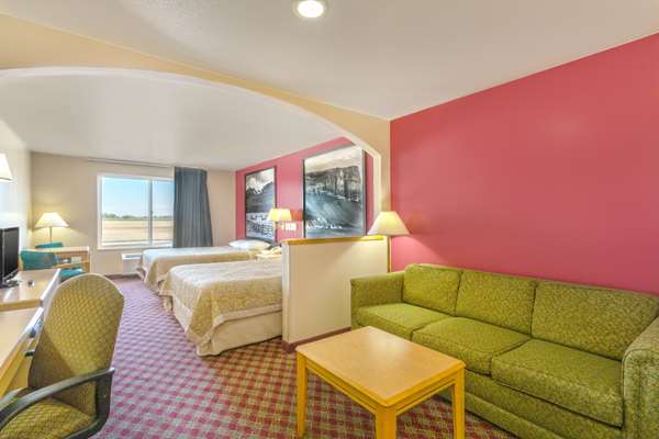 Suite - Super 8 Hotel Heyburn - I-84, Exit 208