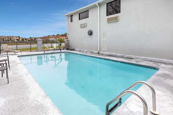 Pool - Baymont Inn & Suites Ocean Springs - I-10, Exit 50