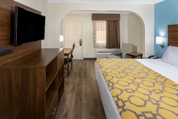  - Baymont Inn & Suites Ocean Springs - I-10, Exit 50