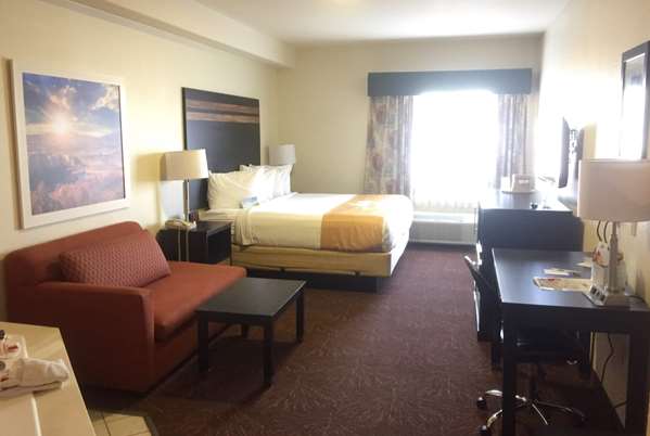 Suite - Days Inn & Suites Marana - I-10, Exit 246