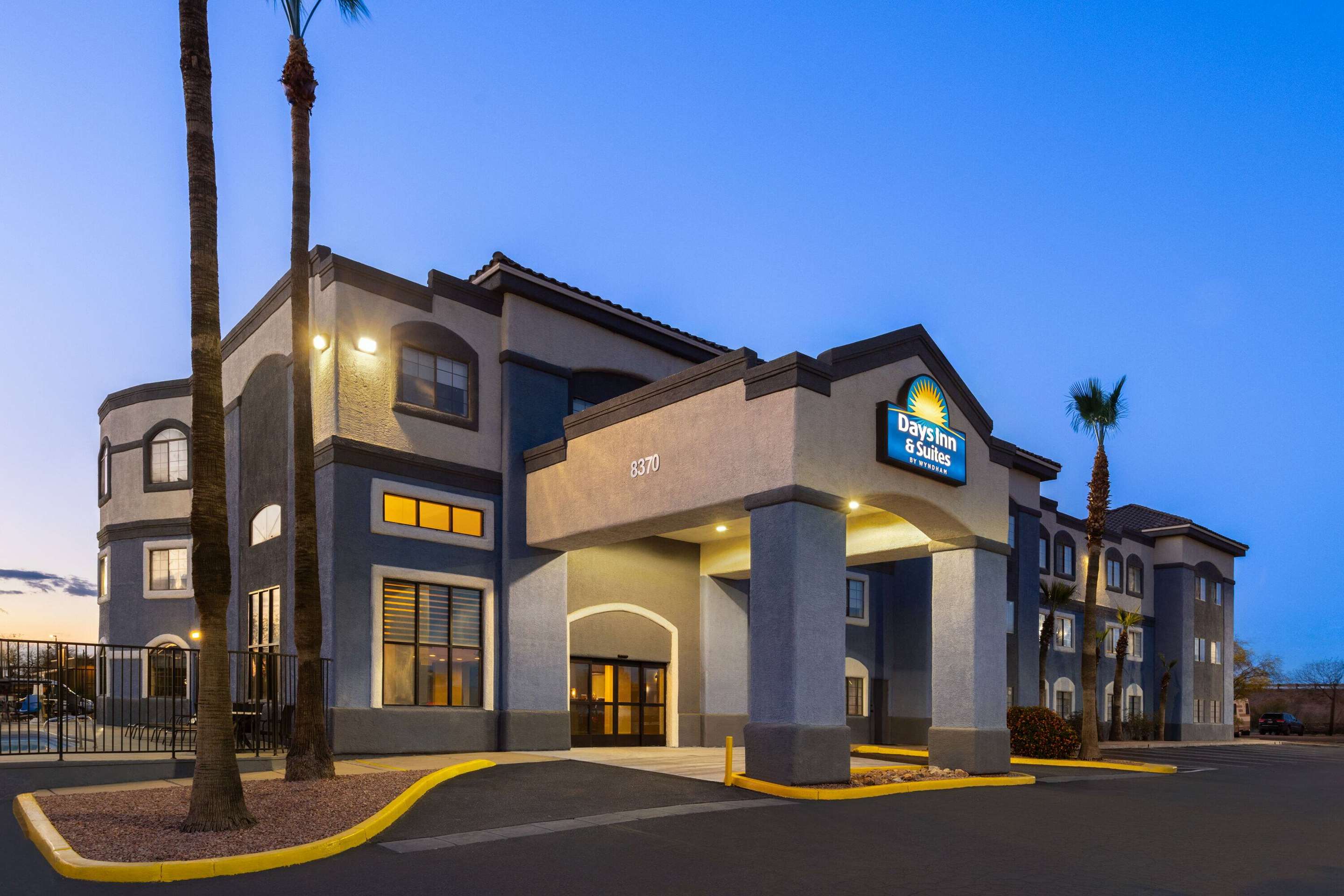 Exterior | Days Inn & Suites by Wyndham Tucson/Marana