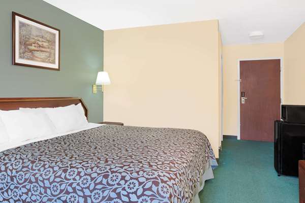  - Days Inn Lincoln - I-20, Exit 168