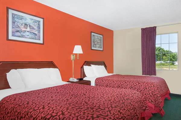  - Days Inn Lincoln - I-20, Exit 168