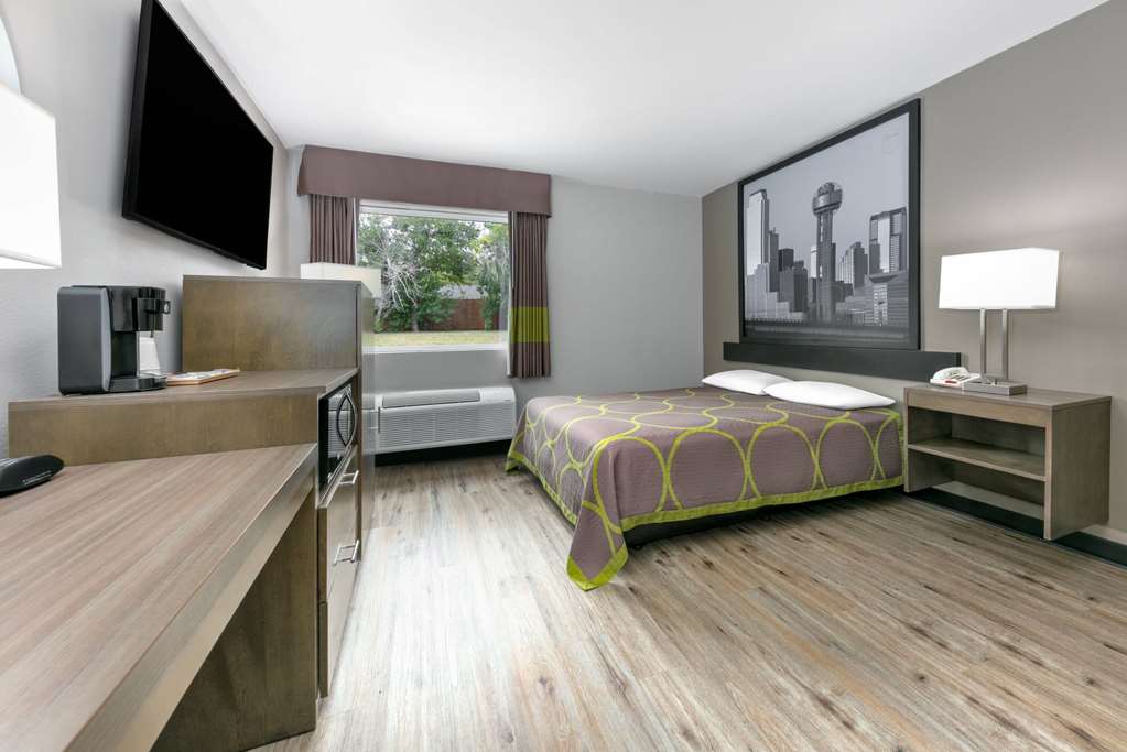 SUPER 8 BY WYNDHAM WAXAHACHIE TX-guestroom-Guest Room,On-Site.jpg
