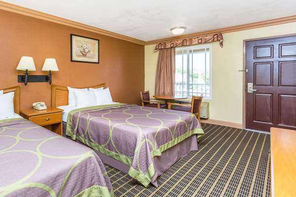  - Super 8 Motel Azusa - I-210, Exit 40