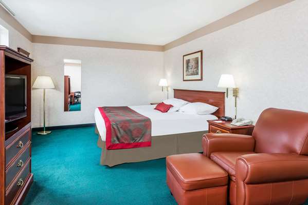  - Ramada Hotel Strasburg