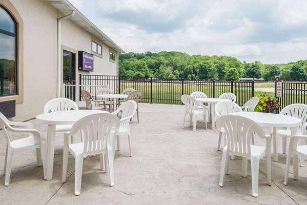  - Ramada Hotel Strasburg