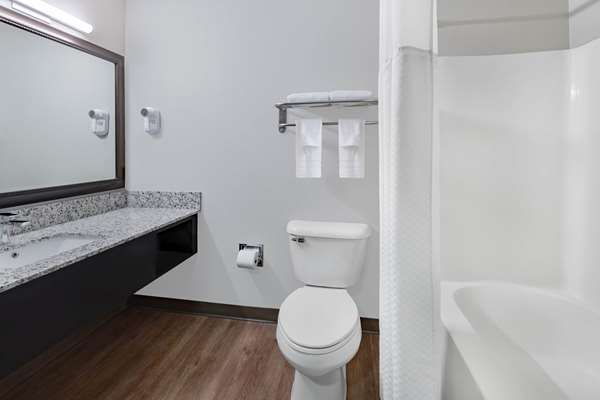  - Days Inn Bernalillo - I-25, Exit 242