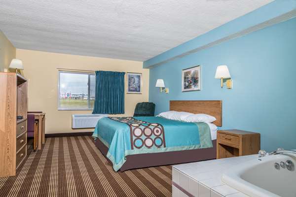  - Super 8 Hotel Osseo