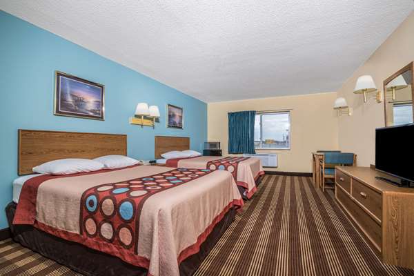  - Super 8 Hotel Osseo