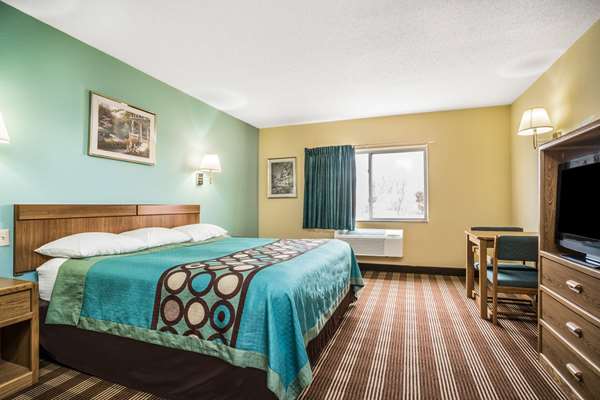  - Super 8 Hotel Osseo