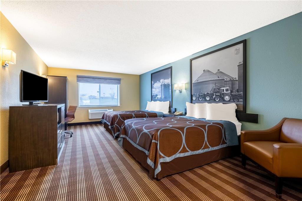 SUPER 8 BY WYNDHAM OSSEO WI-guestroom-Guest Room,On-Site,Double Room.jpg