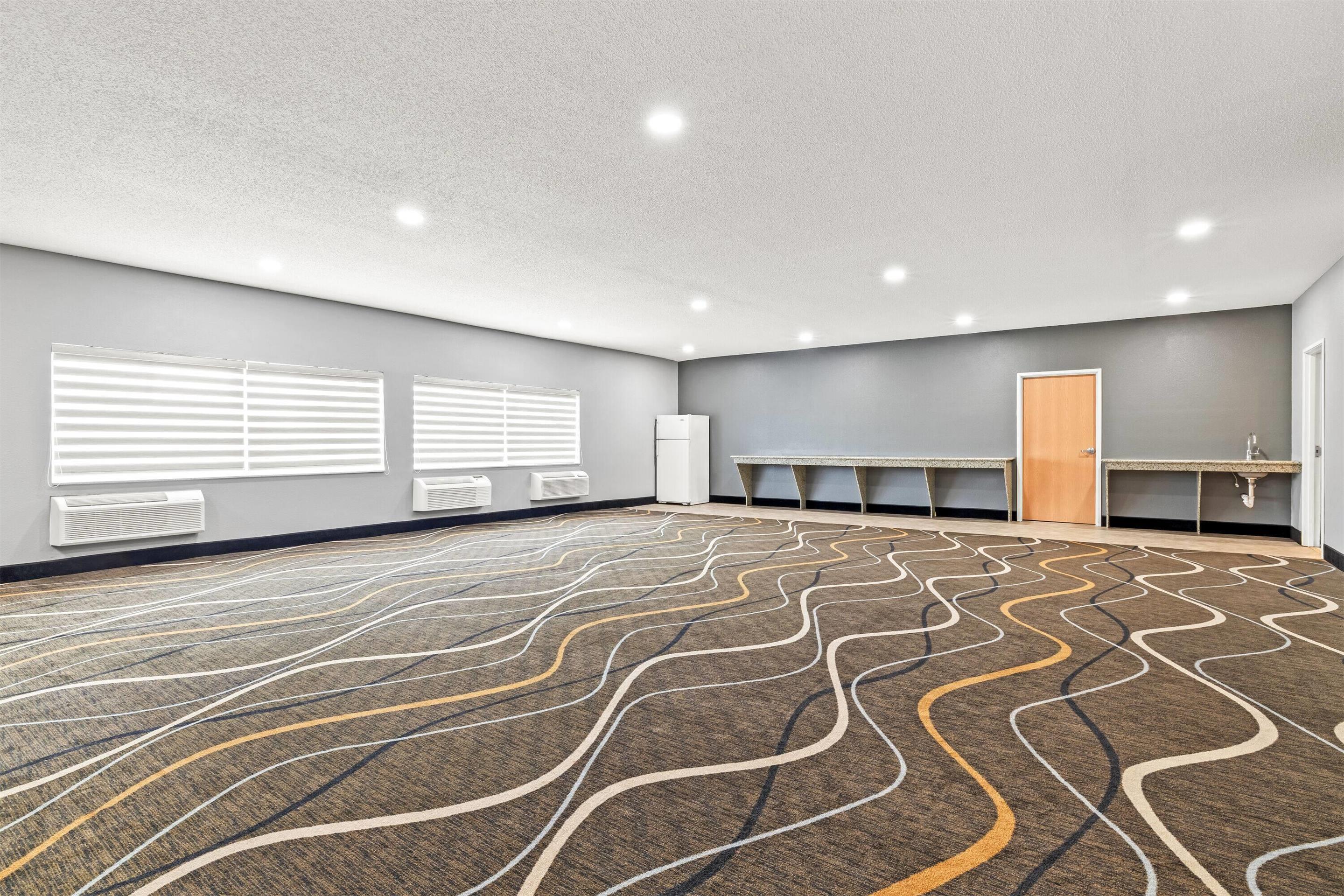 Meeting Room | Super 8 by Wyndham Osseo WI