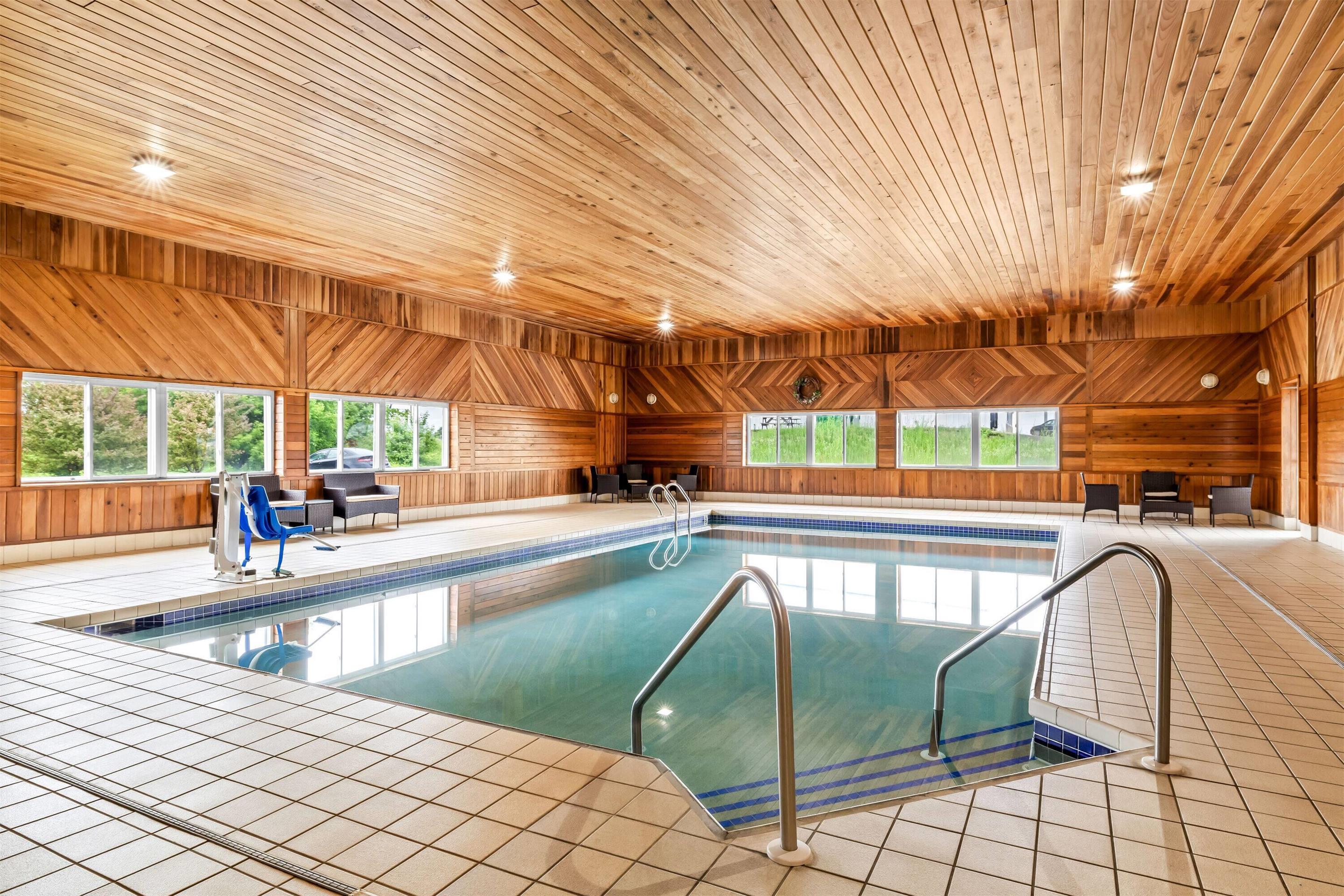 Pool - indoor | Super 8 by Wyndham Osseo WI