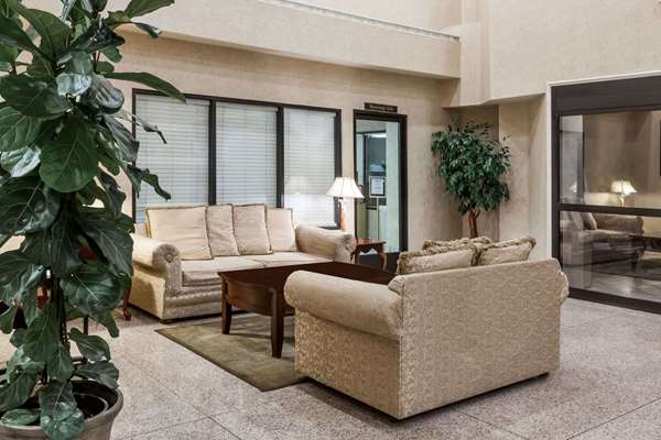  - Ramada Limited Hotel Bakersfield