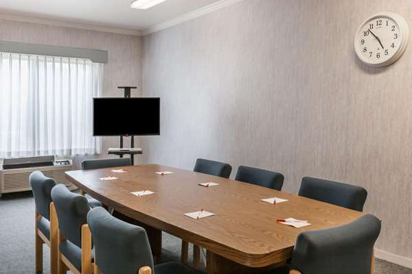  - Ramada Limited Hotel Bakersfield