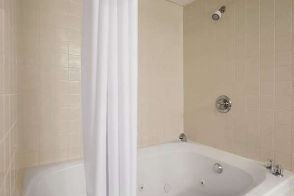  - Days Inn Grayling - I-75, Exit 254