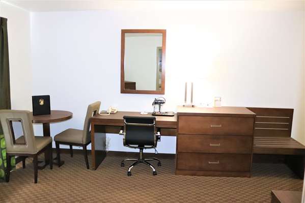  - Super 8 Hotel Hinton