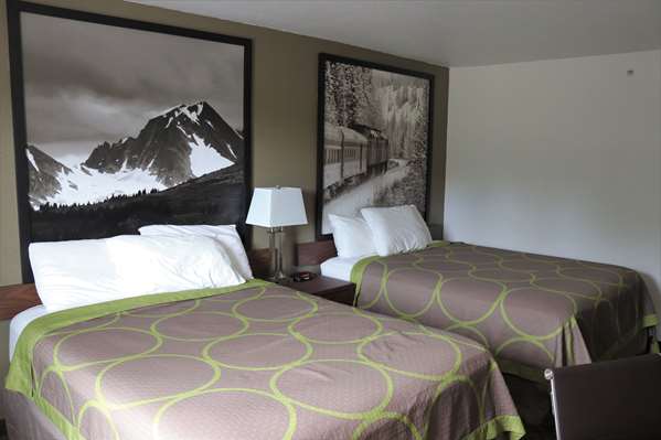  - Super 8 Hotel Hinton