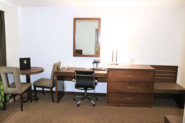  - Super 8 Hotel Hinton