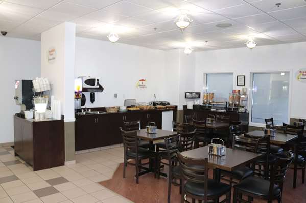  - Super 8 Hotel Hinton