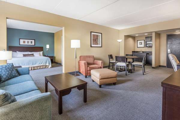  - Wingate by Wyndham Hotel Regina