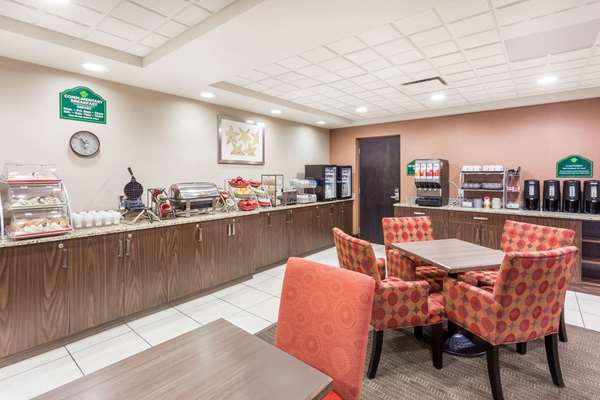  - Wingate by Wyndham Hotel Regina