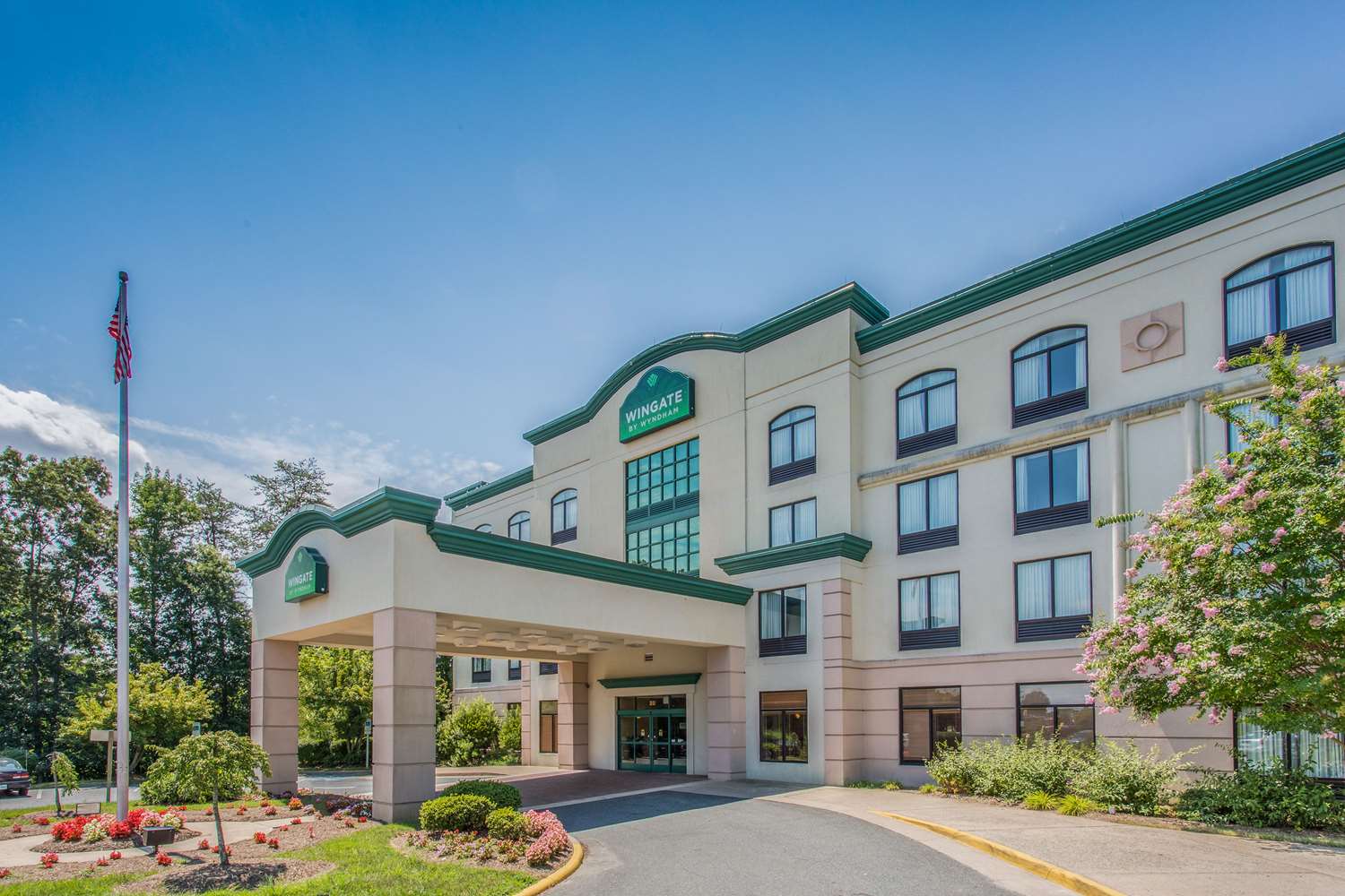 Wingate by Wyndham Hotel Fredericksburg, VA See Discounts