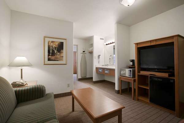  - Super 8 Hotel Slave Lake