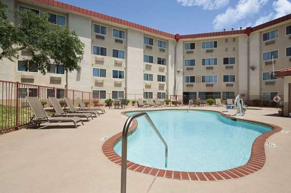 Pool - Super 8 Hotel North Austin