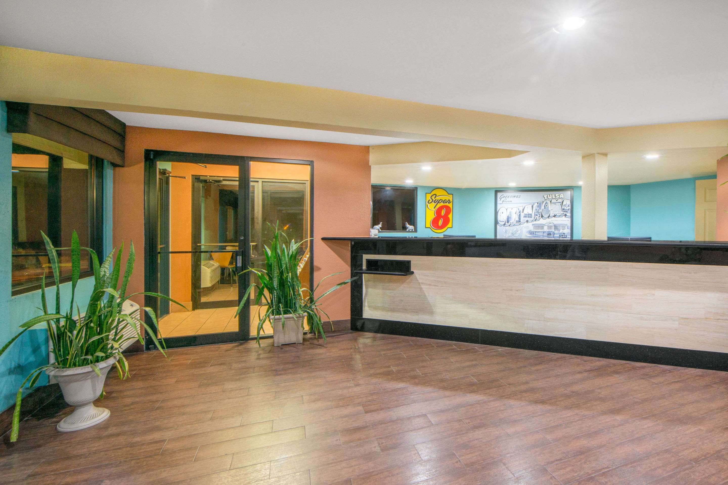 Lobby | Super 8 by Wyndham Tulsa