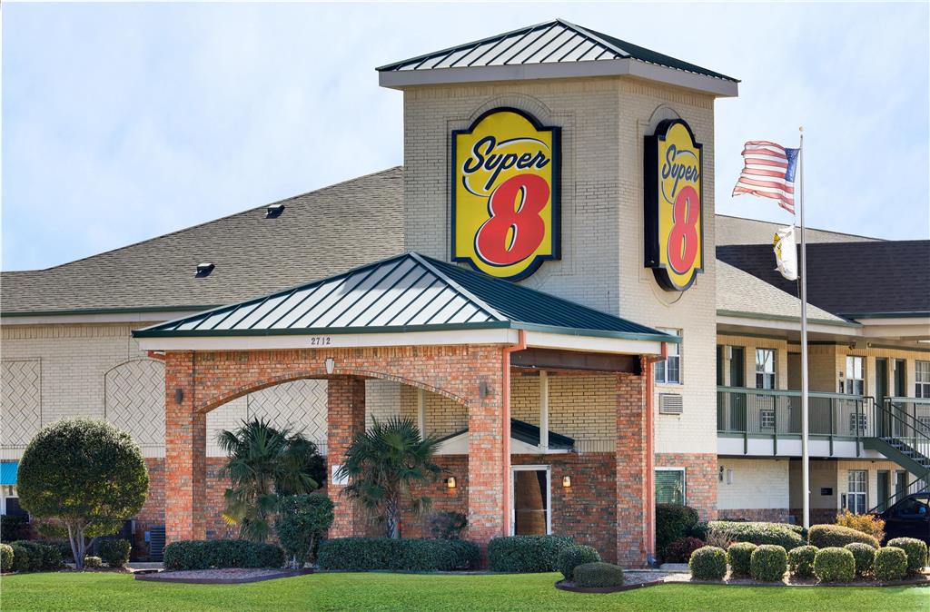 Super 8 Arlington near AT&T Stadium