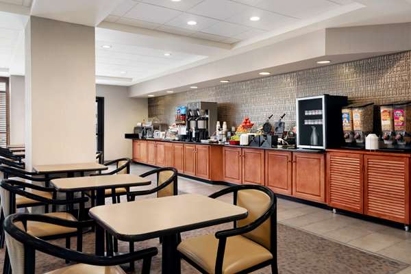  - Wingate by Wyndham Hotel Blue Ash - I-71, Exit 15