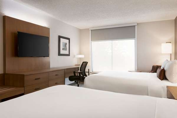  - Wingate by Wyndham Hotel Blue Ash - I-71, Exit 15