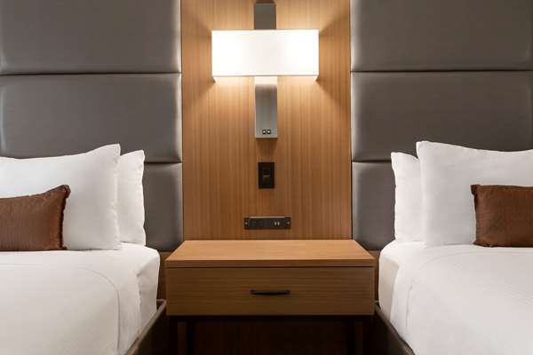  - Wingate by Wyndham Hotel Blue Ash - I-71, Exit 15