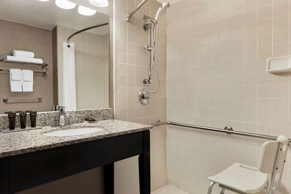  - Wingate by Wyndham Hotel Blue Ash - I-71, Exit 15