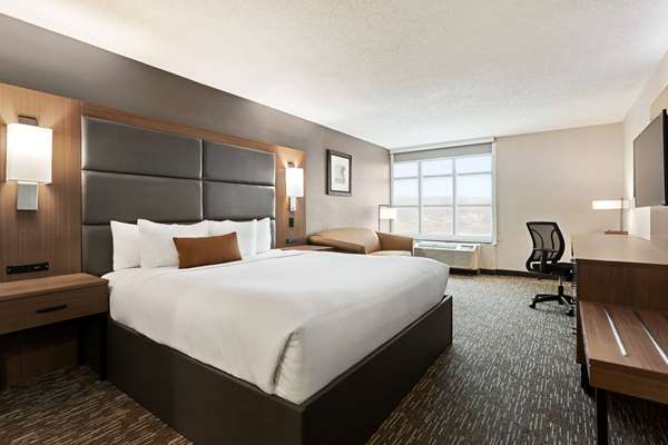  - Wingate by Wyndham Hotel Blue Ash - I-71, Exit 15