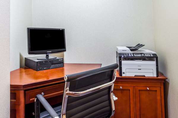 Conference Area - Ramada Limited Hotel Locust Grove - I-75, Exit 212