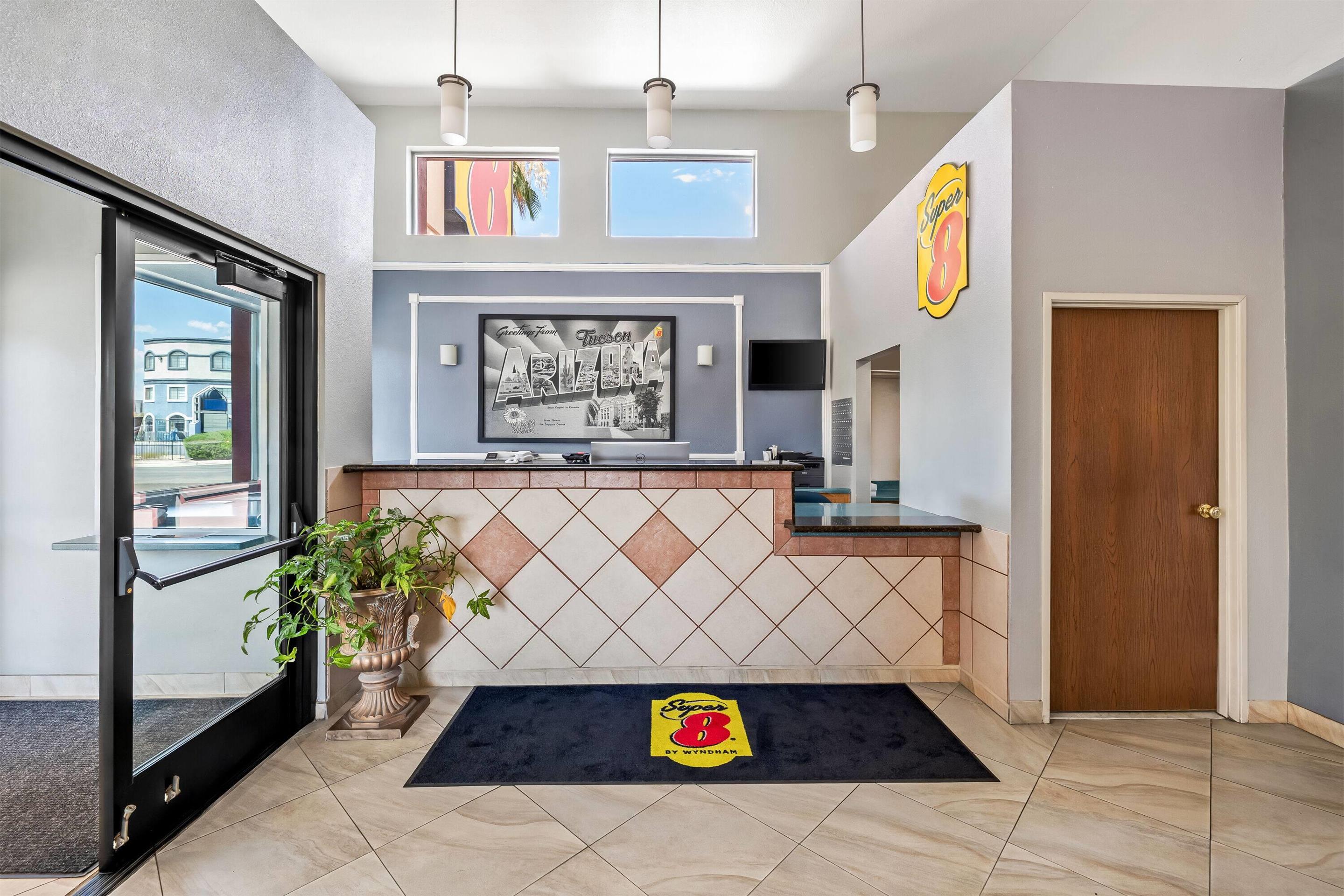 Reception | Super 8 by Wyndham Marana/Tucson Area